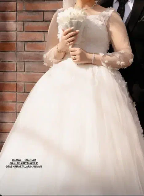 لباس عروس زیبا و تمیز|لباس|مریوان, |دیوار