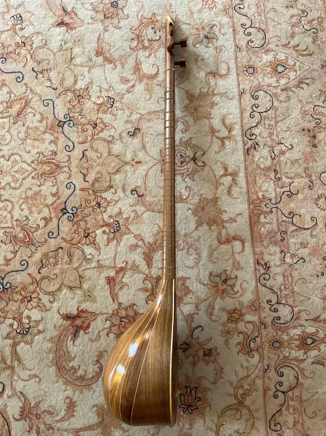 سه تار|سازهای سنتی|تبریز, |دیوار