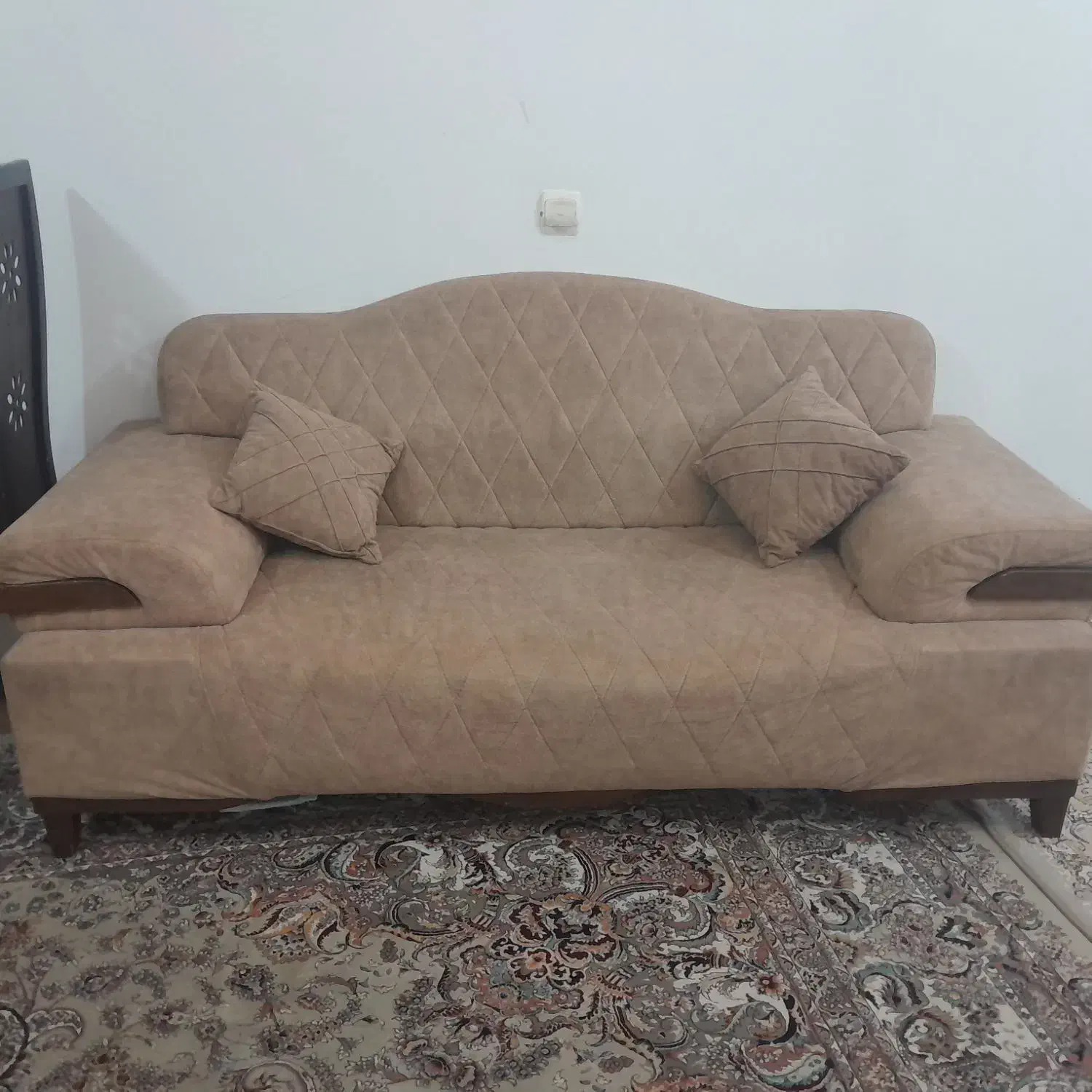 مبل|مبلمان خانگی و میز عسلی|تربت جام, شهید مدرس|دیوار