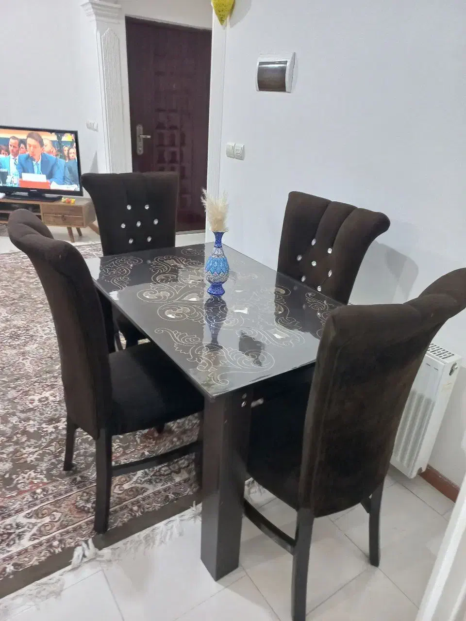 میز غذا خوری ۴ نفره|میز و صندلی غذاخوری|قزوین, |دیوار