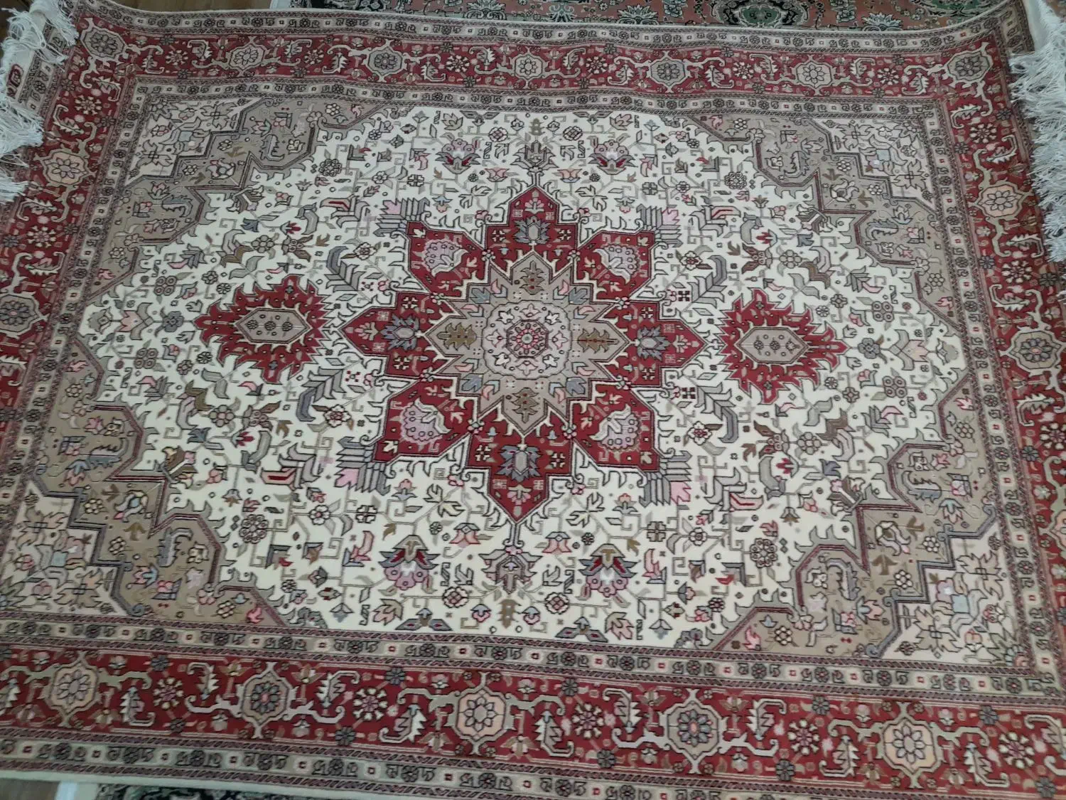 فرش دست بافت|فرش|لاهیجان, شیخ زاهد|دیوار