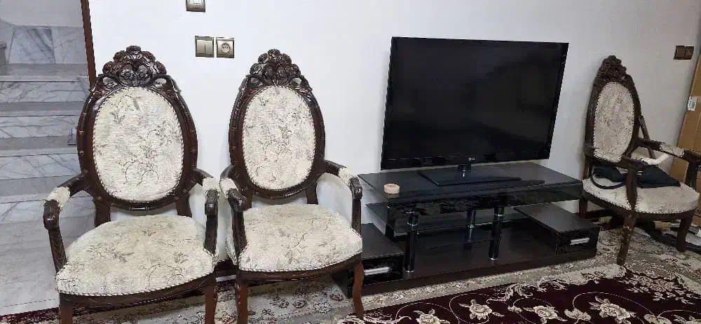 مبل سلطنتی ۷ نفره|مبلمان خانگی و میز عسلی|خرم بید, |دیوار