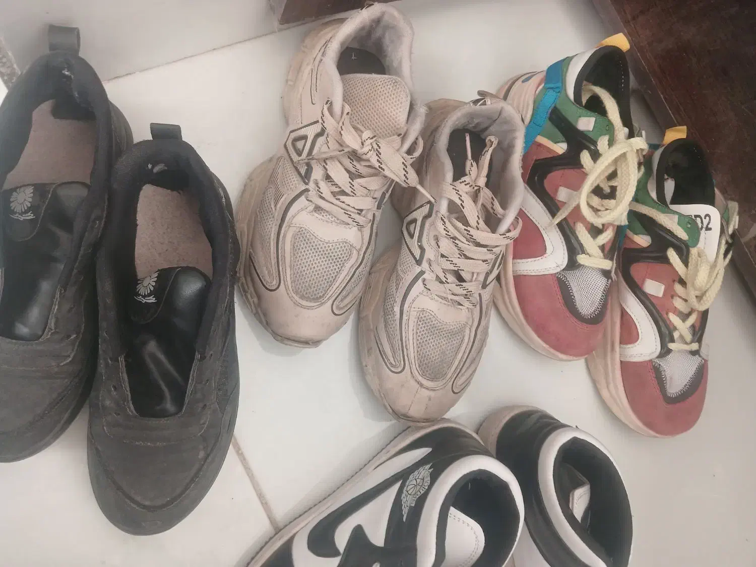 ۵جفت کتونی|کیف، کفش، کمربند|بروجرد, |دیوار