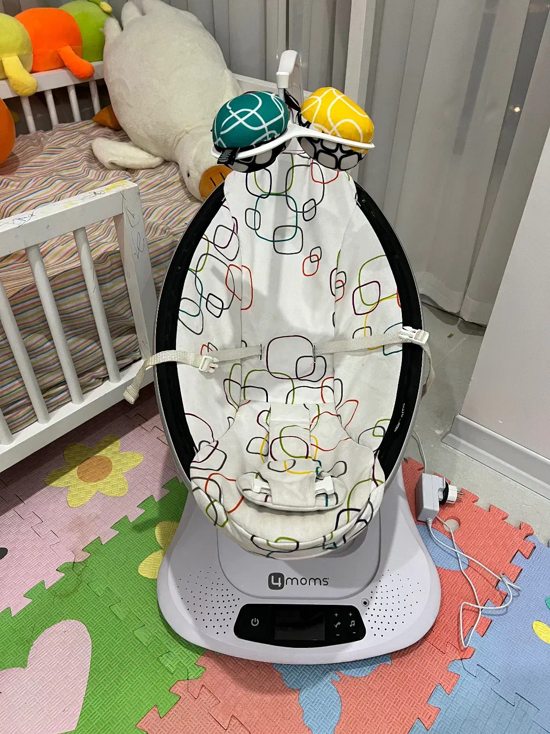 گهواره برقی نوزادمدل شکم مادر 4momsاصل|تخت و سرویس خواب|کرج, کرج نو|دیوار