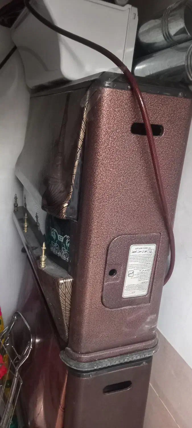 بخاری طرح شومینه ...جنس محکم و بادوام رنگ مسی|بخاری، هیتر، شومینه|زنجان, |دیوار