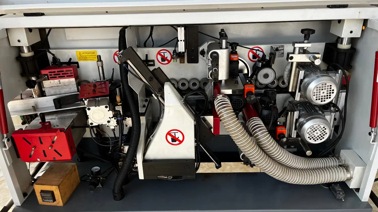 لبه چسبان نیمه صنعتی|ماشین‌آلات صنعتی|گرگان, |دیوار