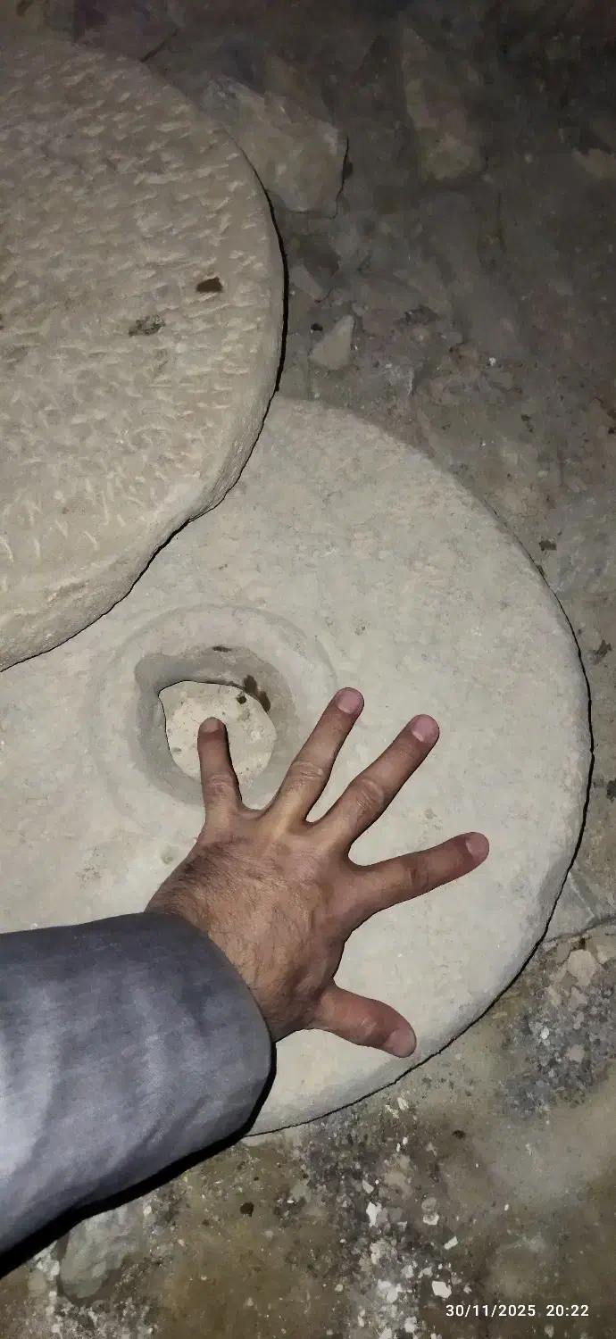 آسیاب سنگی قدیمی سنتی برای...|کلکسیون اشیاء عتیقه|قم, پردیسان|دیوار