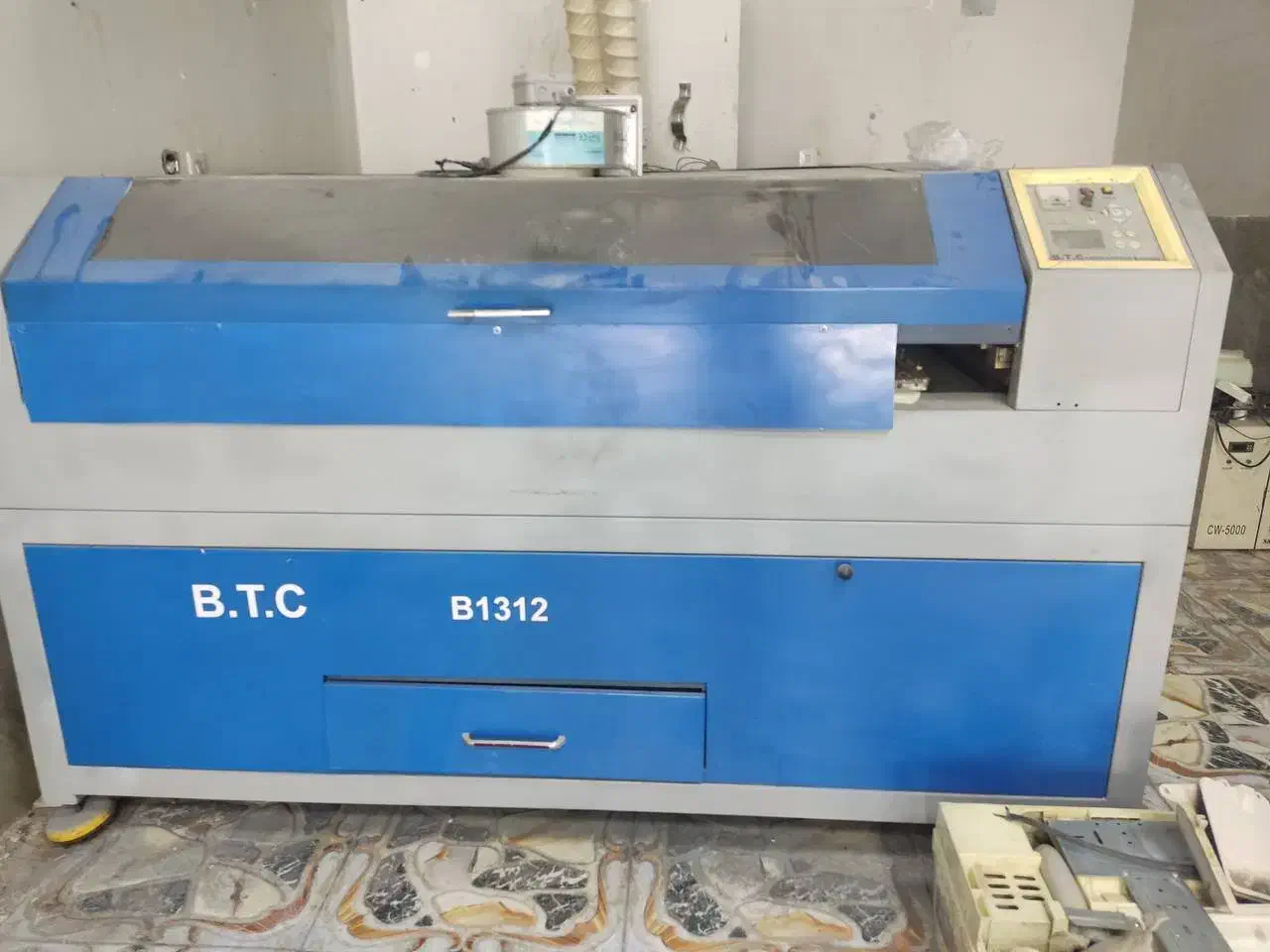 فروش یک دستگاه لیزر غیر فلزات|ماشینآلات صنعتی|بیرجند, |دیوار