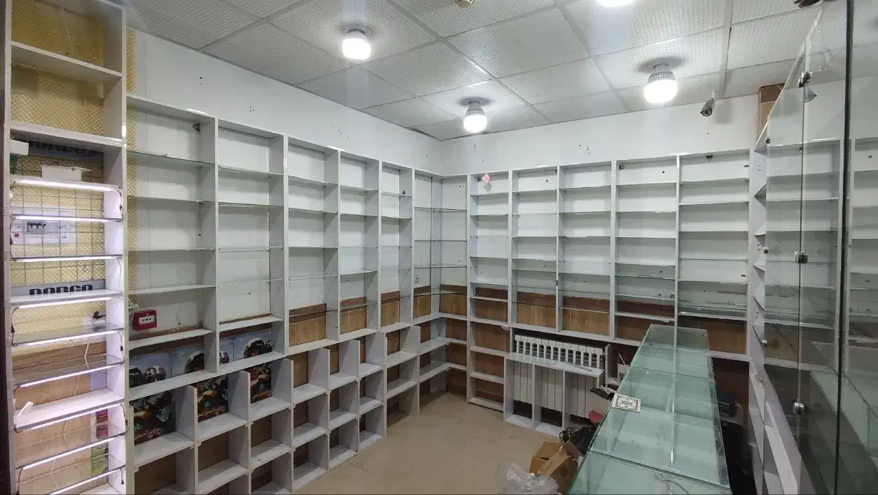 ویترین مغازه کامل|فروشگاه و مغازه|سقز, |دیوار