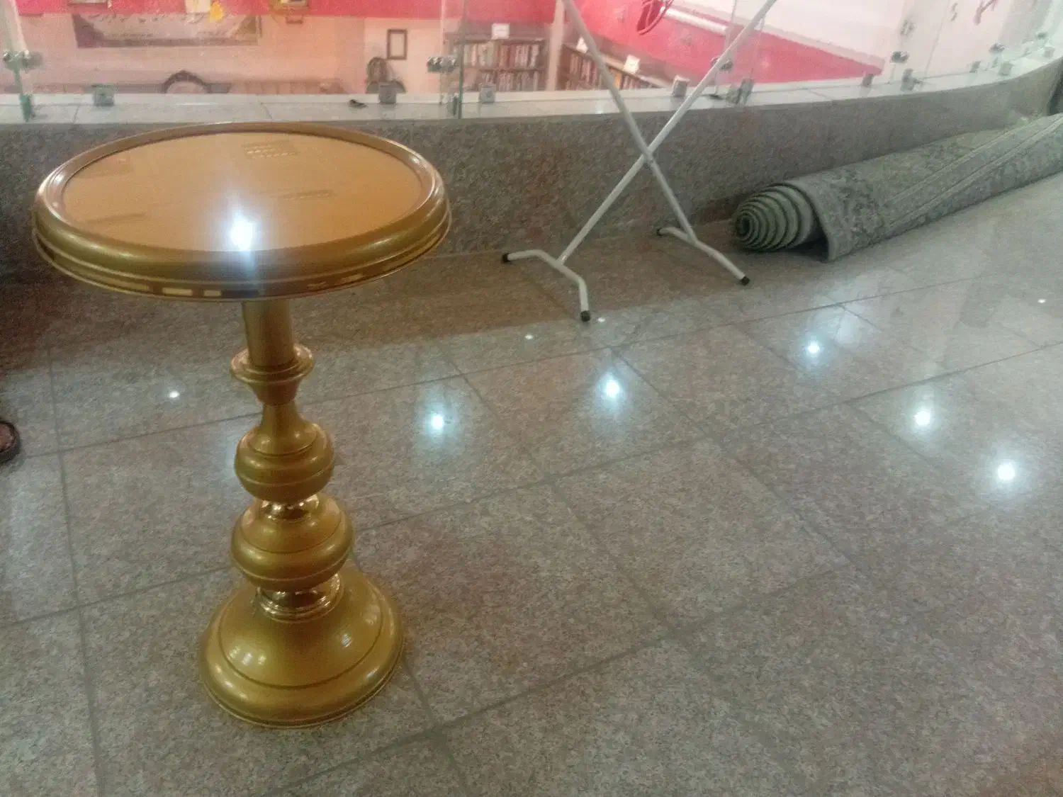 میزگرد طلایی|مبلمان خانگی و میز عسلی|معصومیه, |دیوار