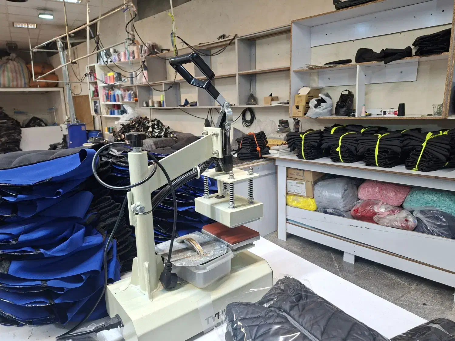 چرخکار ماهر راسته دوز با تعهد کاری جهت همکاری|استخدام صنعتی، فنی، مهندسی|مشهد, یوسفیه (شهرک غرب)|دیوار