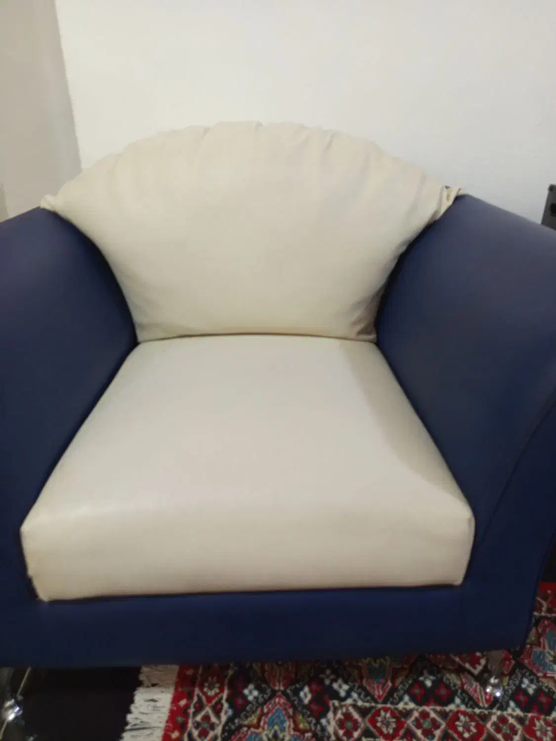 مبل ۷ نفره سالم|مبلمان خانگی و میز عسلی|رشت, فرزانه|دیوار