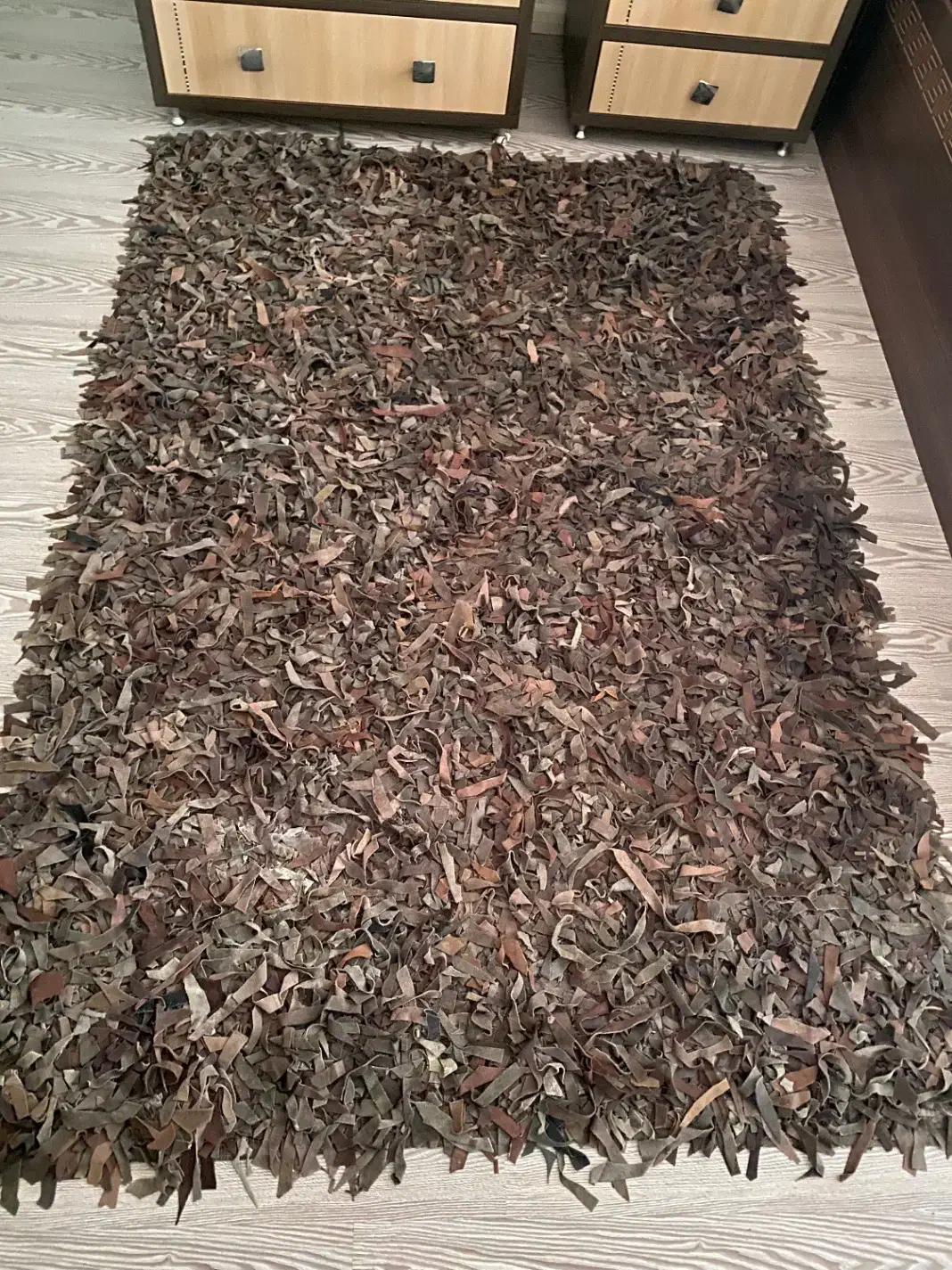 فرش فانتزی چرم طبیعی خارجی|فرش|بابلسر, |دیوار