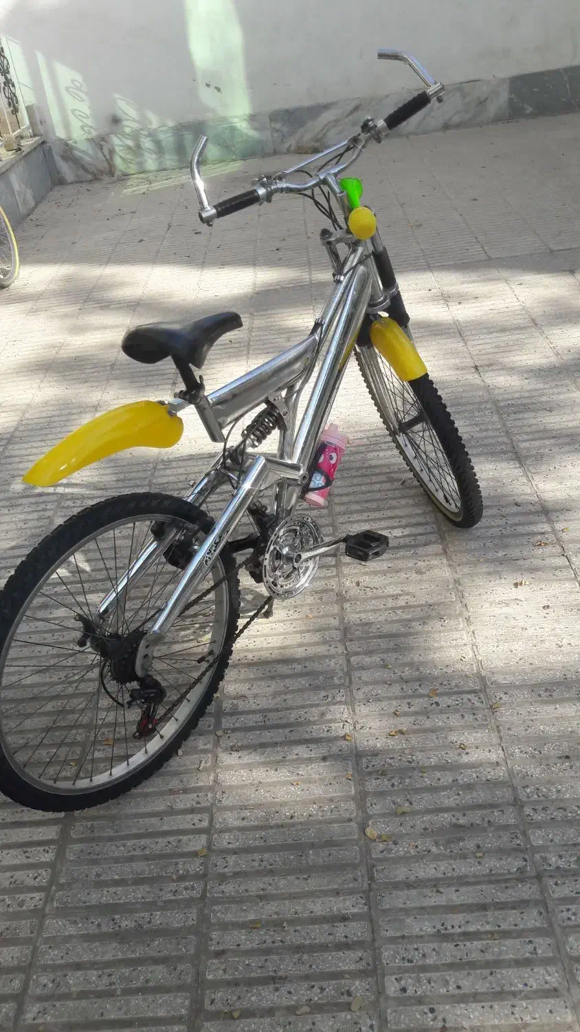 دوچرخه ۲۶ کمک فنر دار و دنده ای.|دوچرخه، اسکیت، اسکوتر|بومهن, |دیوار