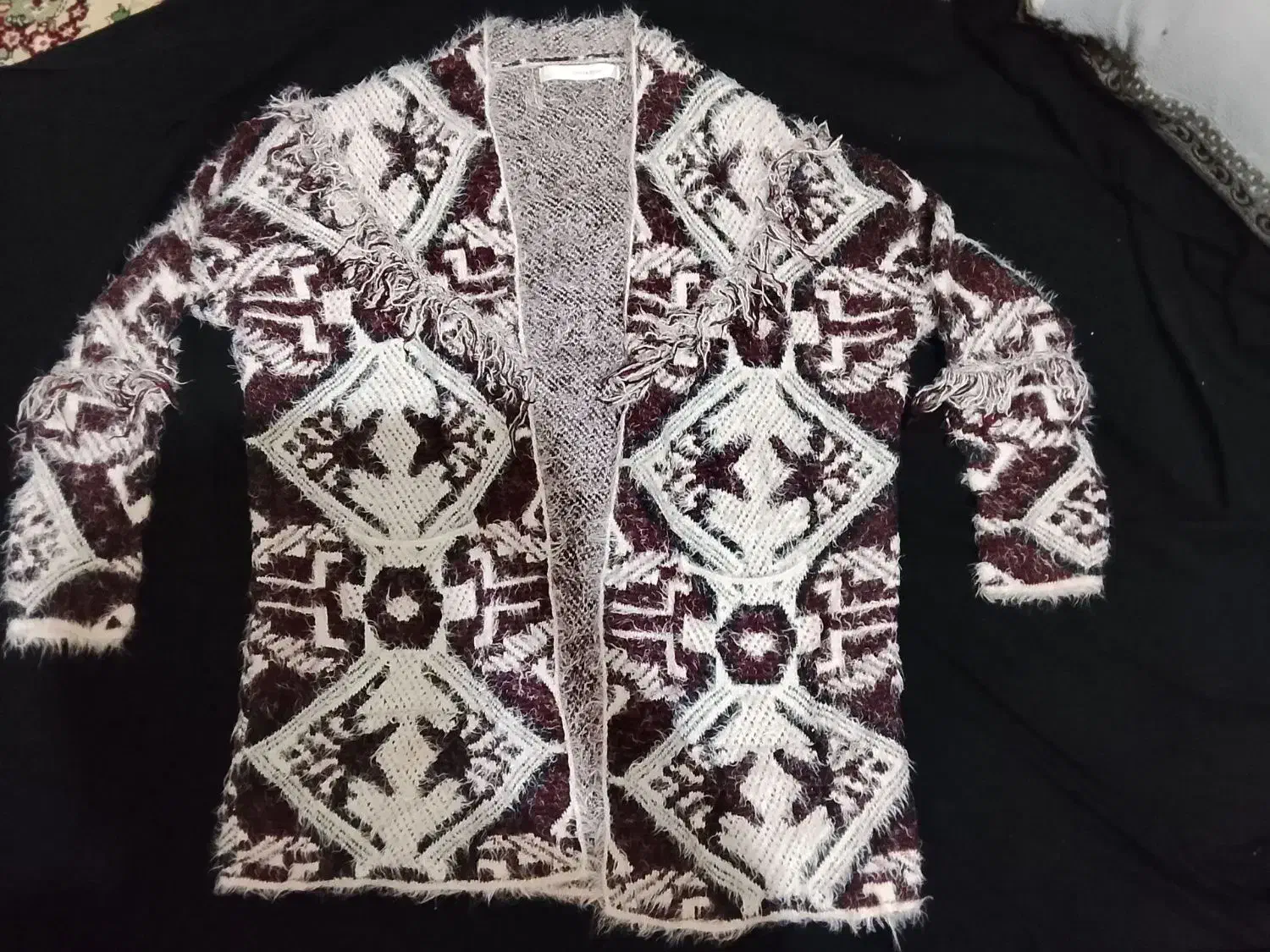 تاناک سنقر|لباس|سنقر, |دیوار