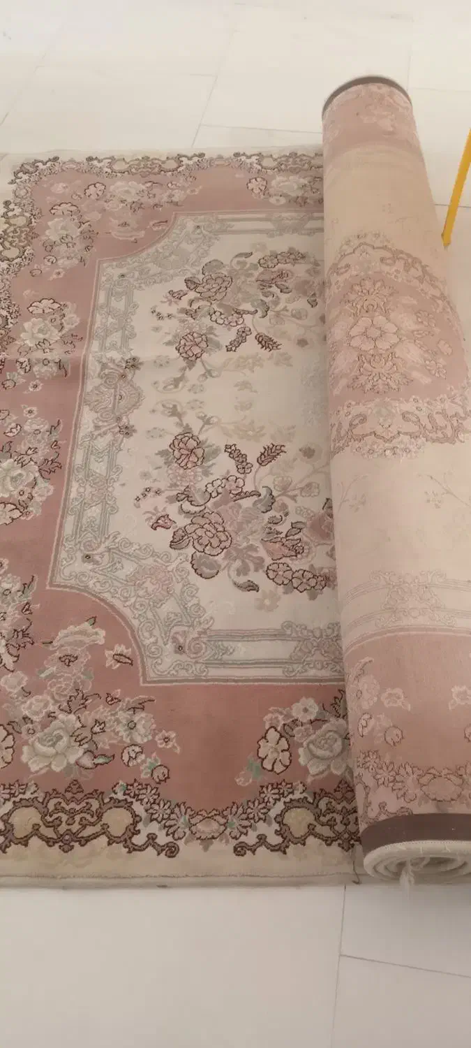 دو عدد فرش ۶ متری و ۹ متری|فرش|آستانه اشرفیه, |دیوار