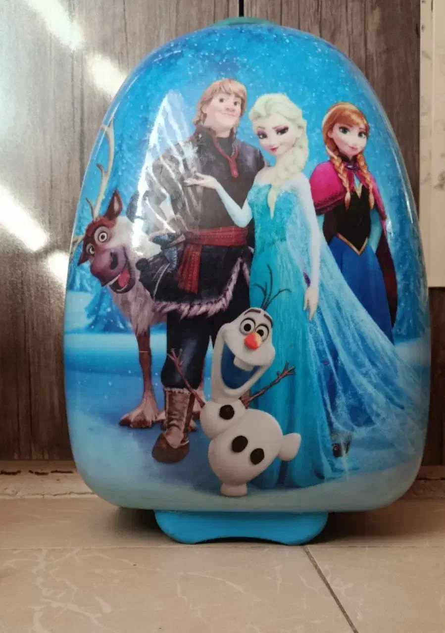 چمدان بچگانه|کیف، کفش، کمربند|اراک, |دیوار