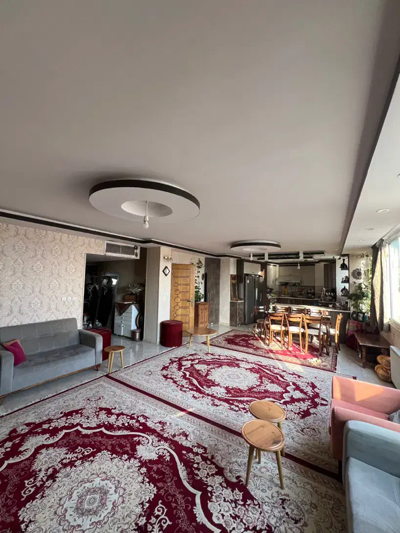 اپارتمان سه خواب ۱۴۵ متر مستر طبقه ۲ عبدالرزاق|فروش آپارتمان|اصفهان, شهشهان|دیوار