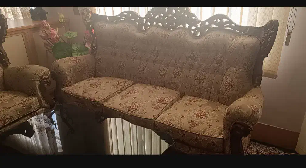 مبل سلطنتی|مبلمان خانگی و میز عسلی|بروجرد, |دیوار