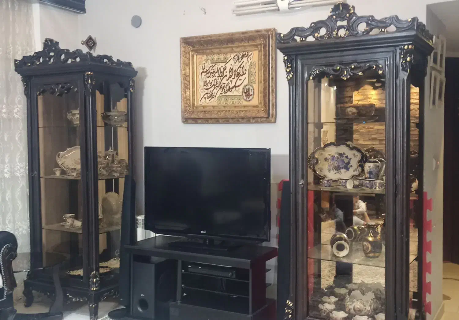 لوازم منزل|بوفه، ویترین، کنسول|کاشان, راوند|دیوار