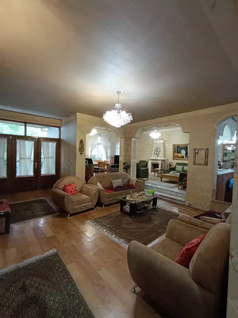 ویلای ۳۶۰متری دوکله/مناسب زندگی یا کاربری کافه|اجارهٔ خانه و ویلا|رشت, انصاری|دیوار