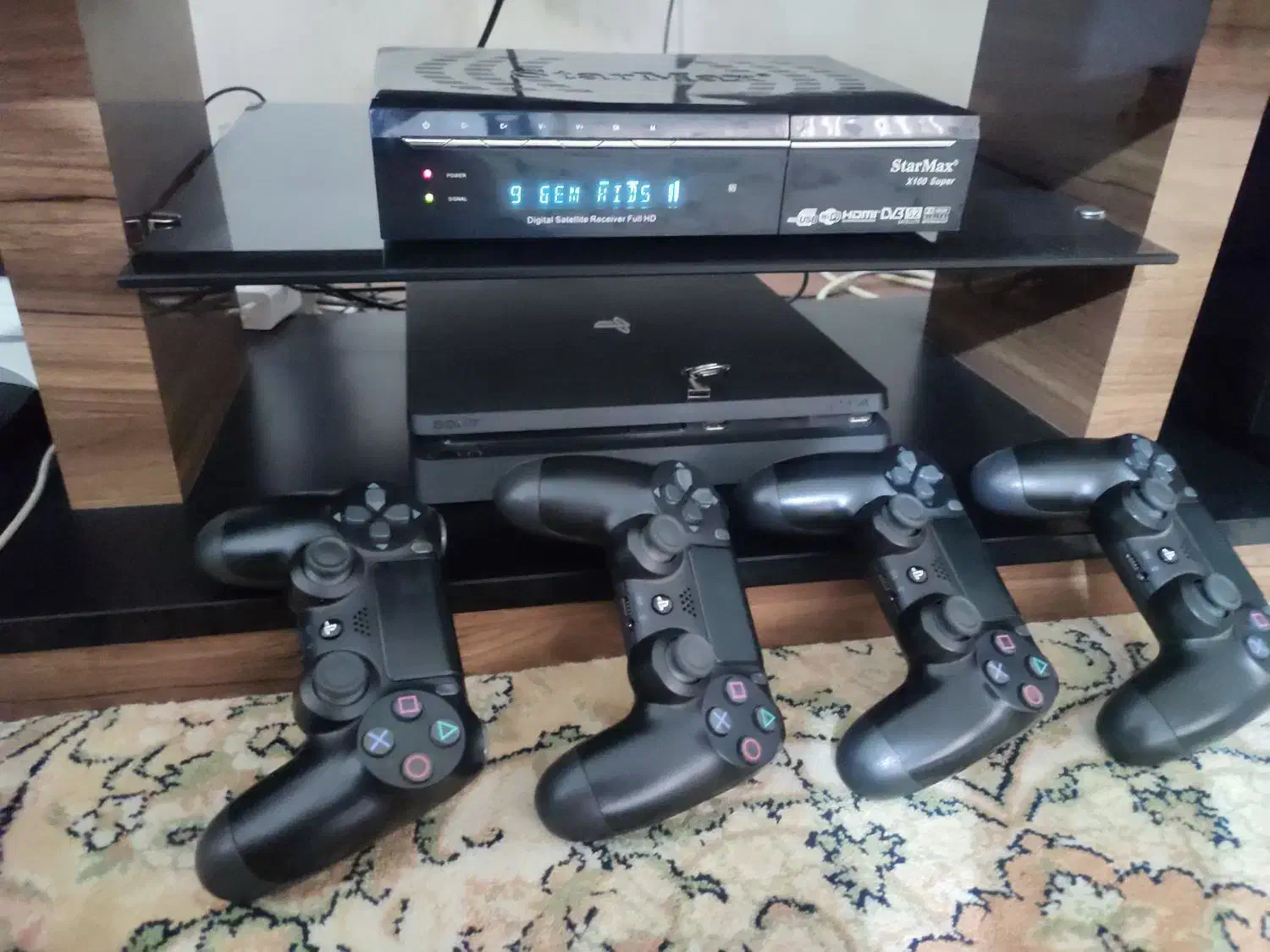 پلی استیشن چهار اسلیم کپی خور چهار دسته|کنسول، بازی ویدئویی و آنلاین|آمل, |دیوار