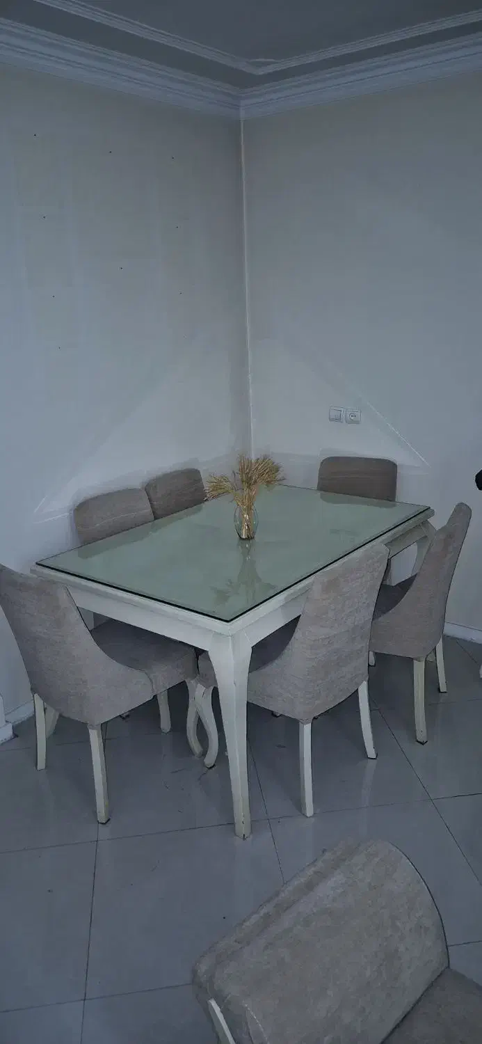 میز ناهارخوری ۶ نفره شیک با شیشه ۱۰ میل ضخیم/ سالم|میز و صندلی غذاخوری|تهران, نارمک جنوبی|دیوار