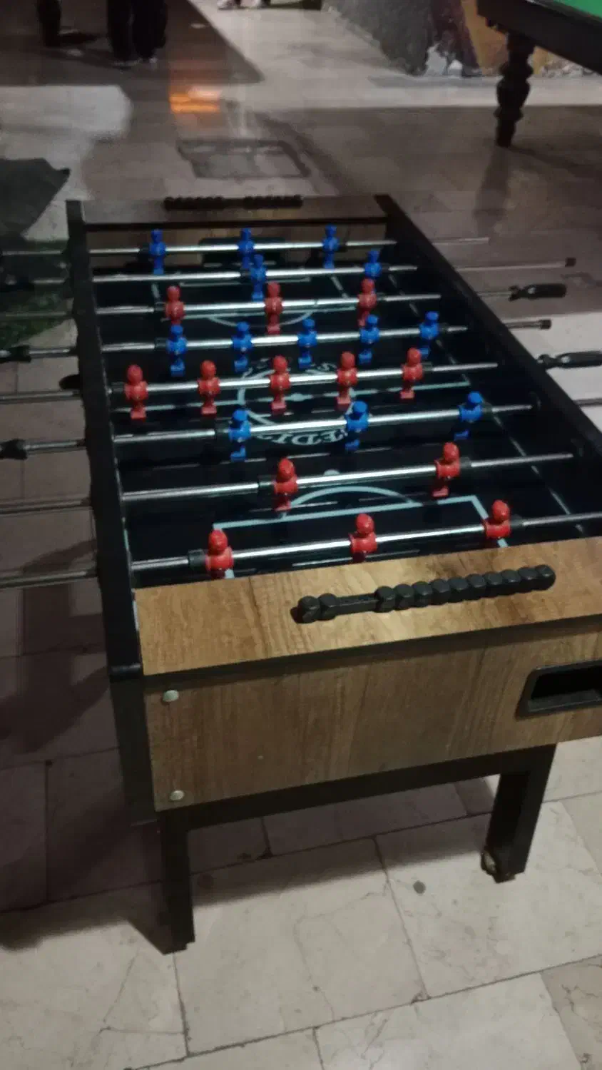 فوتبال دستی|ورزش‌های توپی|اندیشه, اندیشه فاز ۱|دیوار