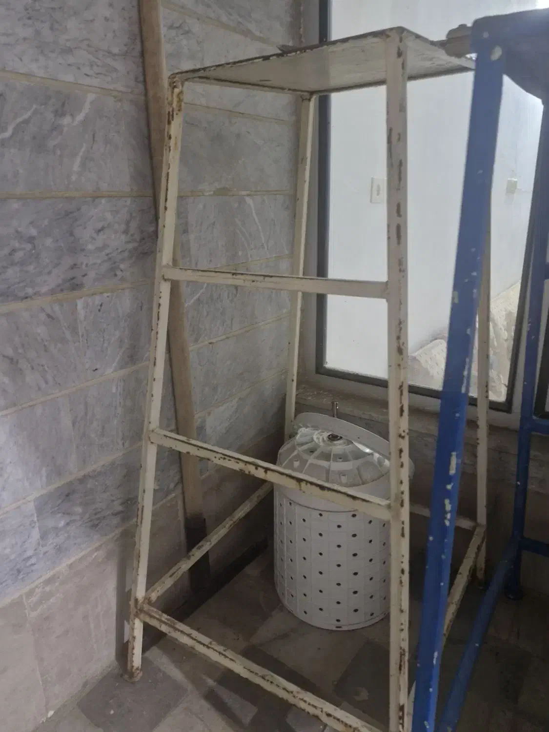 چهارپایه|صندلی و نیمکت|پاکدشت, پاکدشت (مامازند)|دیوار