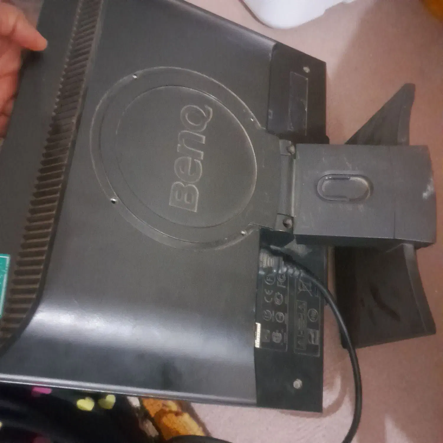 مانیتور|رایانه رومیزی|میبد, |دیوار