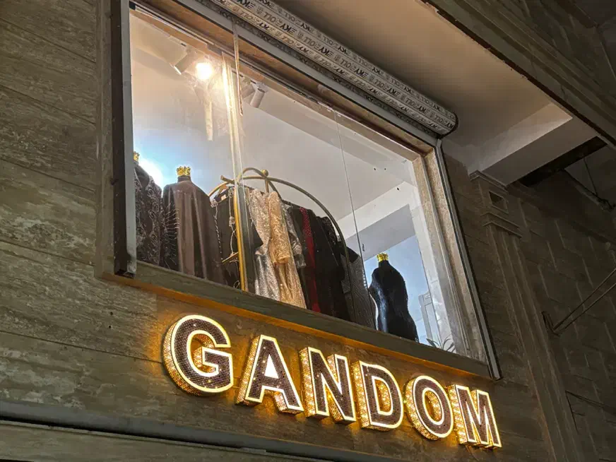 ۱۲۵ متر واحد باامتیاز بالکن تجاری|فروش دفتر کار، اتاق اداری، مطب|کرج, عظیمیه|دیوار