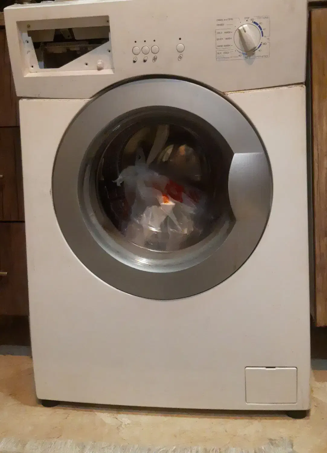 ماشین لباسشویی ایتالیایی نیاز به تعمیر|ماشین لباسشویی و خشک‌کن لباس|تهران, علم و صنعت|دیوار