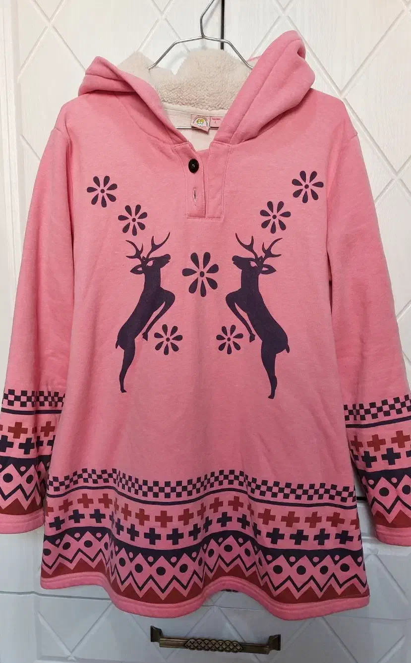 هودی وارداتی توکرکی|لباس|دامغان, |دیوار