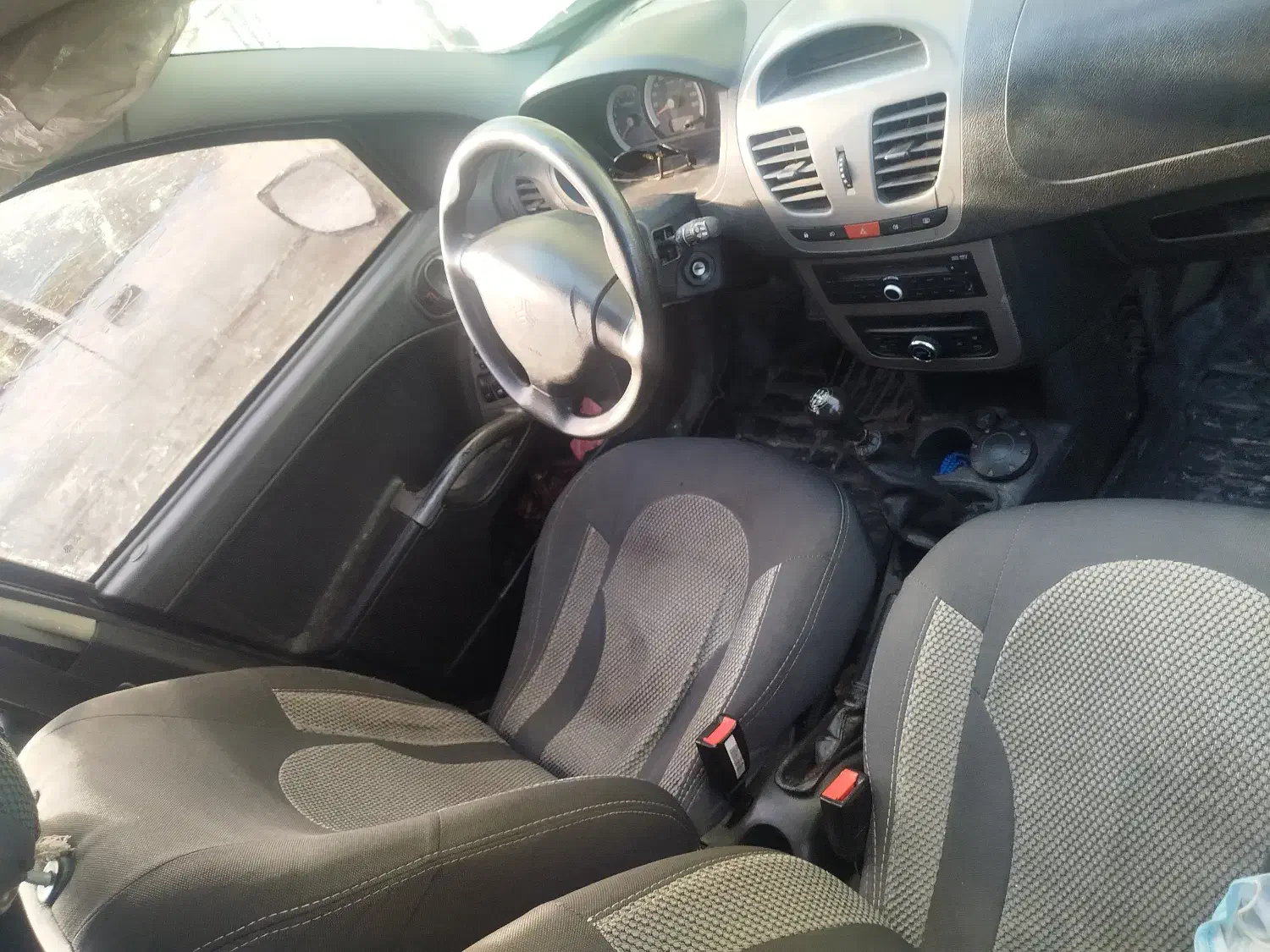 کوییک مدل ۹۸|خودرو سواری و وانت|شهرکرد, |دیوار