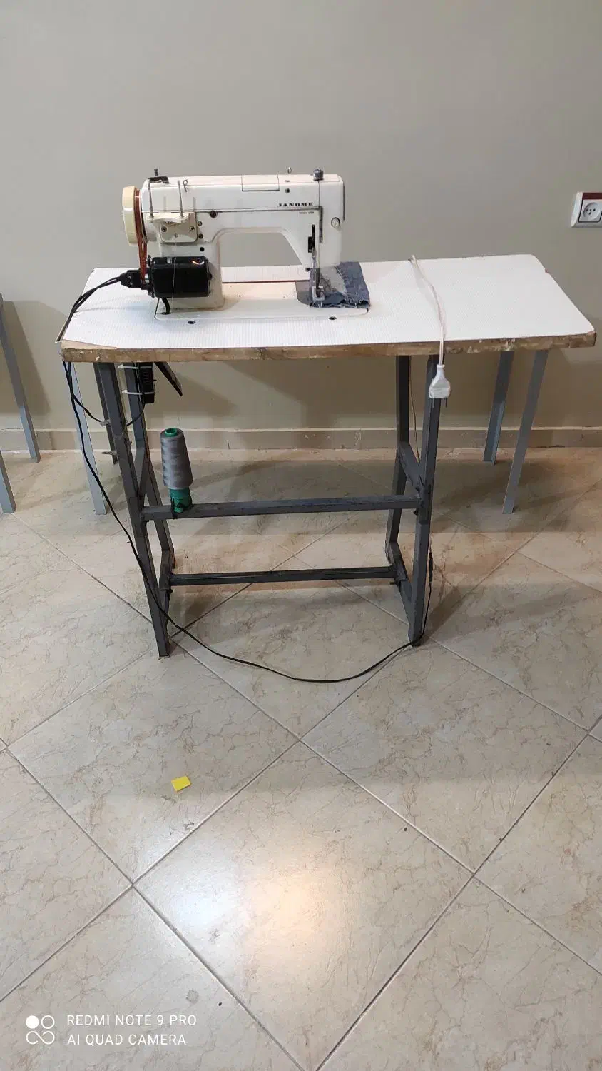 چرخ خیاطی و رگال و ژانومه ونیمکت|لوازم خیاطی و بافتنی|بروجرد, |دیوار