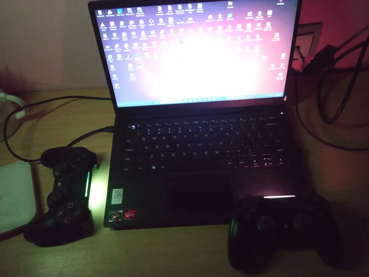 لپتاپ lenovo k14 گیمینگ همراه با دو دسته ps4 و ...|رایانه همراه|ارومیه, |دیوار