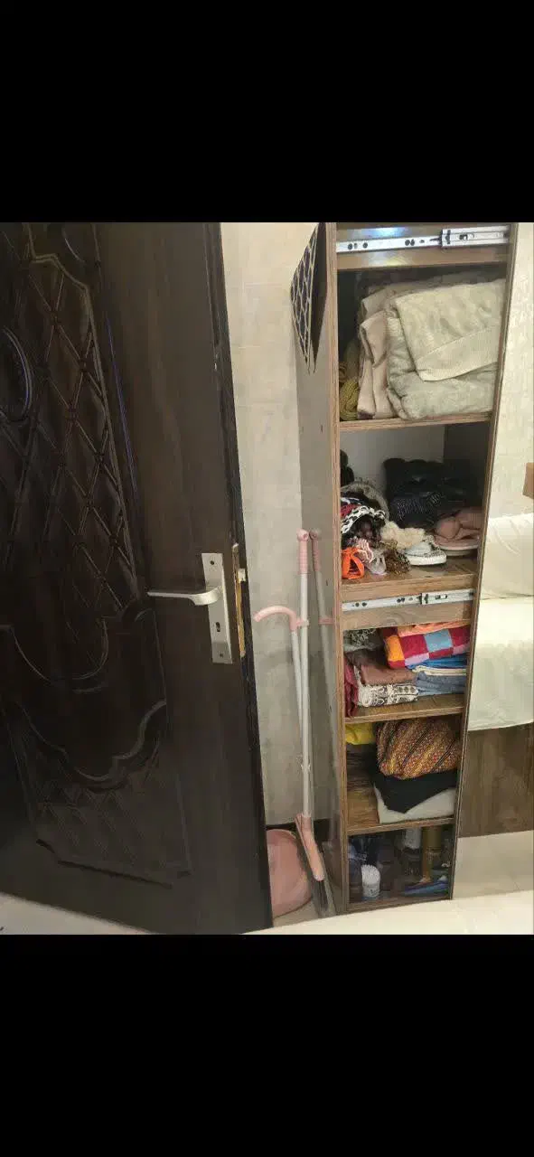 میز ارایش با صندلی  و جاکفشی وتختخواب|جاکفشی، کمد، دراور|لنجان, |دیوار