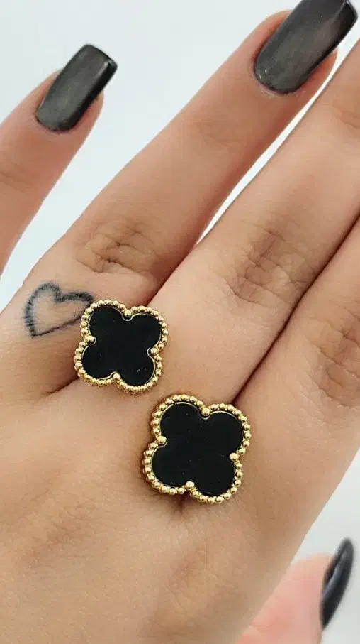 انگشتر ونکلیف|بدلیجات|شیراز, شاه قلی بیگی|دیوار