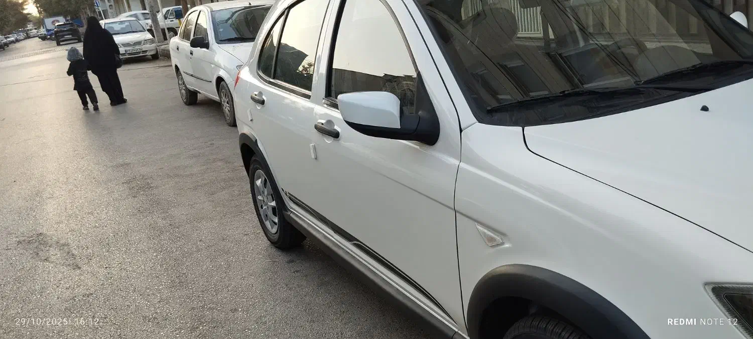 کوییک rمدل 1403 خشک|خودرو سواری و وانت|مشهد, تلگرد|دیوار