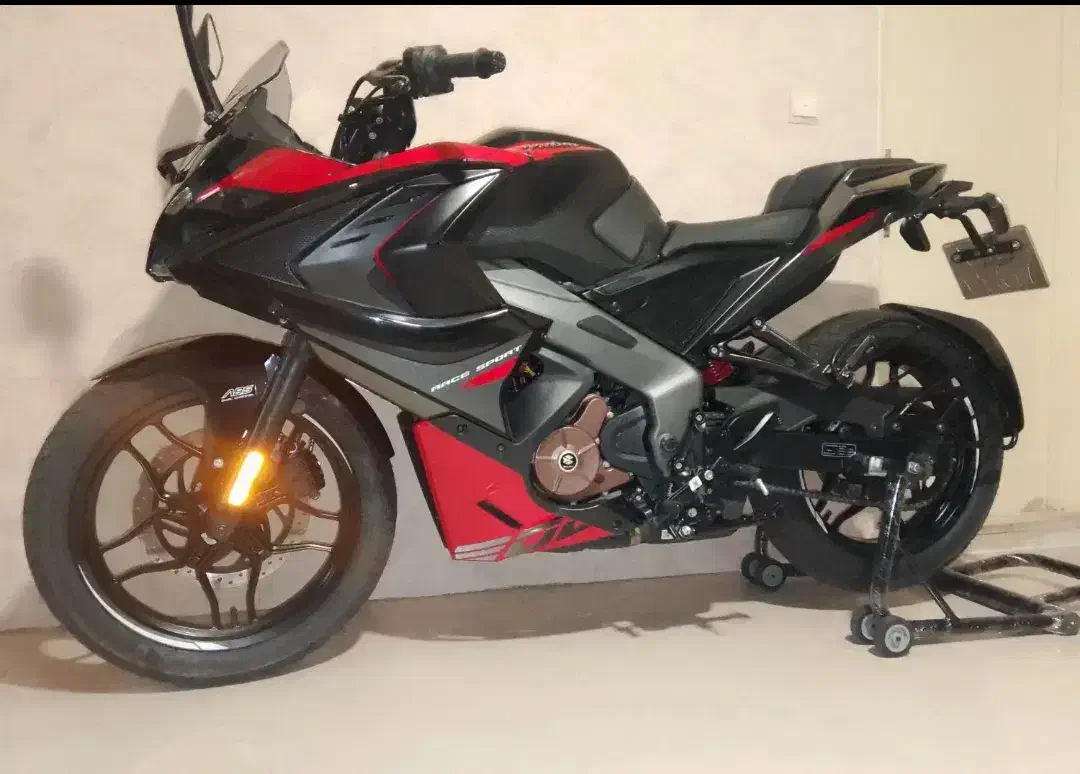 Rs 200 صفر|موتورسیکلت|همدان, |دیوار