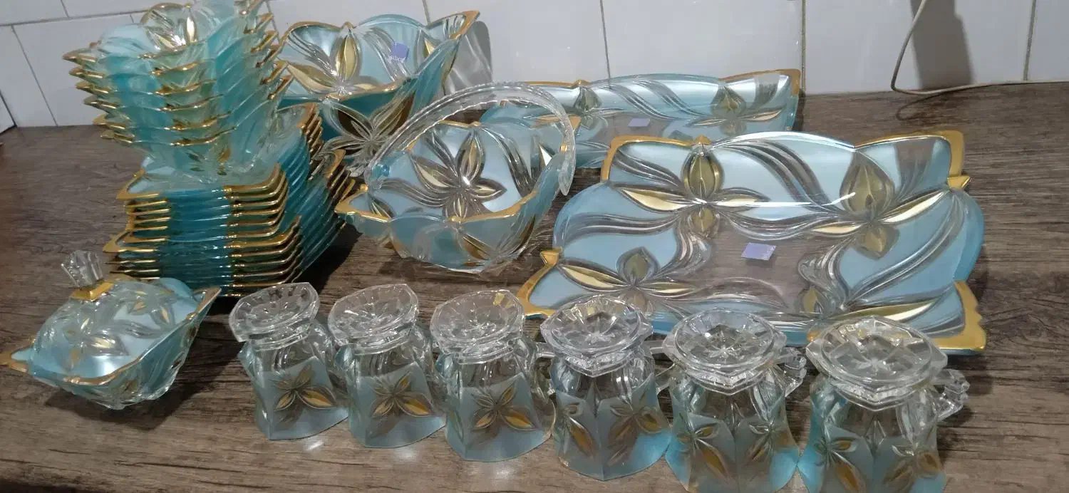 ظروف آشپزخانه|ظروف سرو و پذیرایی|هشتگرد, هشتگرد قدیم|دیوار