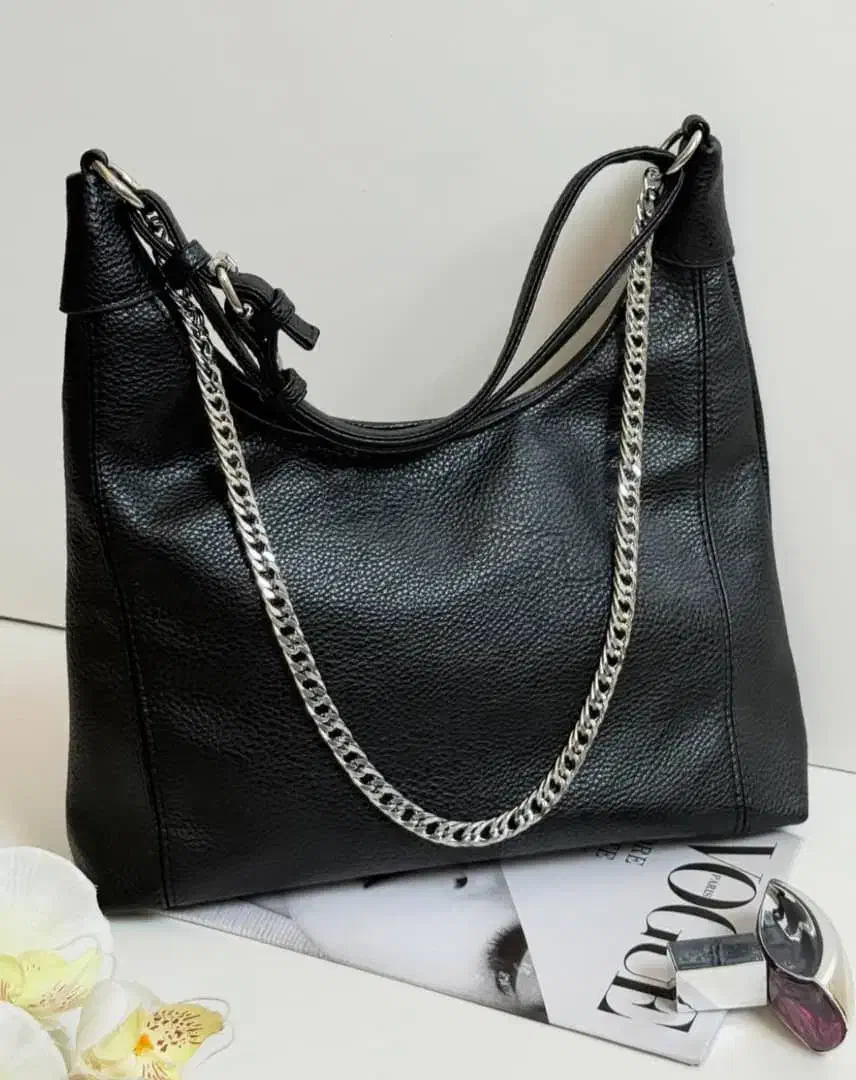 کیف شل زنجیردار|کیف، کفش، کمربند|قم, نیروگاه|دیوار