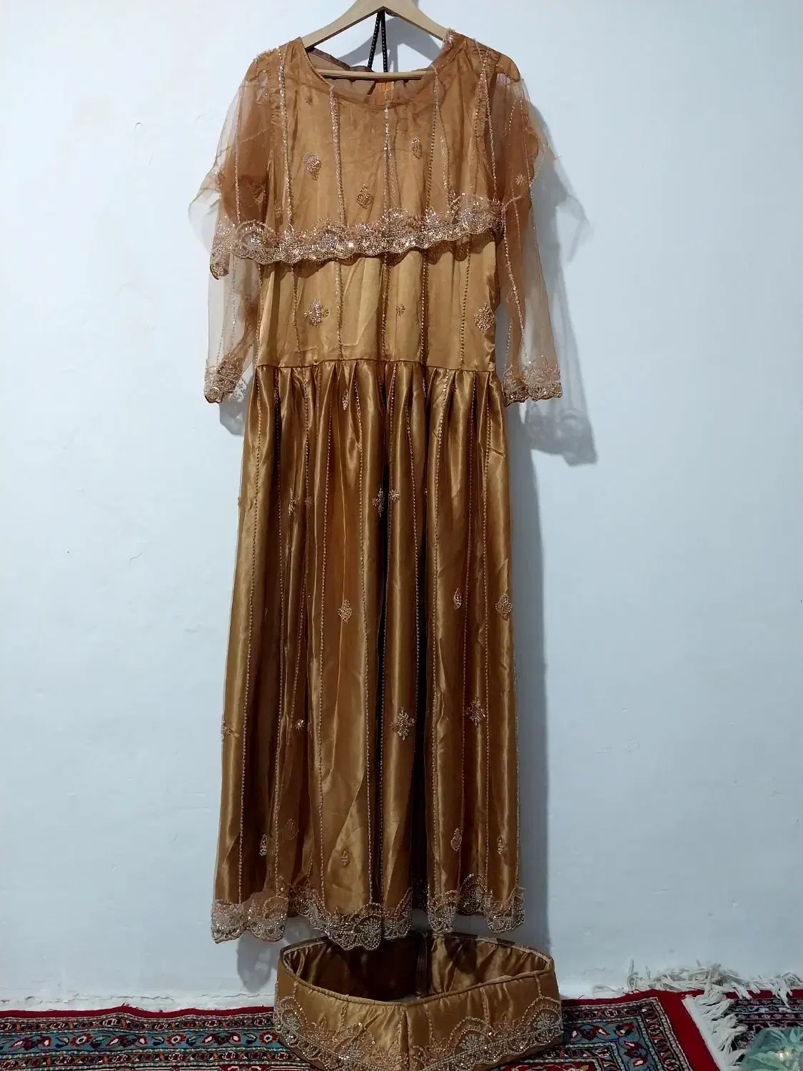 لباس کردی|لباس|دهگلان, |دیوار