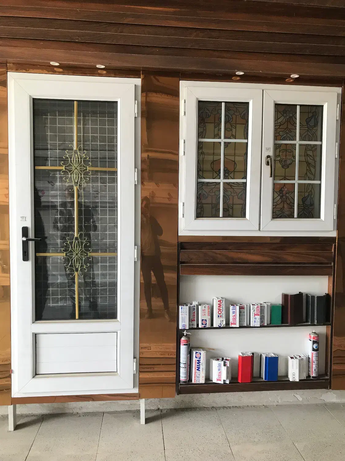 درب و پنجره دوجداره UPVC|خدمات پیشه و مهارت|ملایر, |دیوار