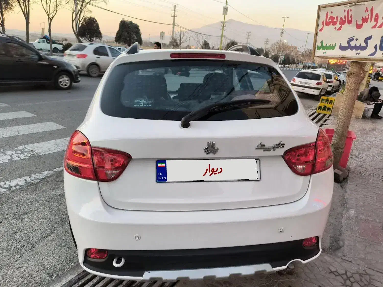 کوئیک مدل 1402|خودرو سواری و وانت|قدس, شهرک صنعتی زاگرس|دیوار