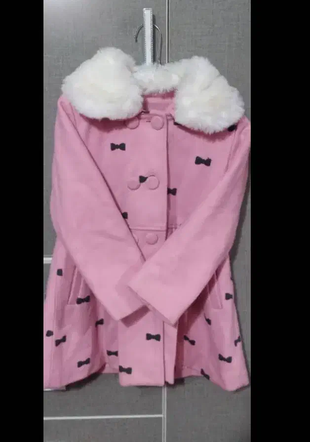 یک پالتو کاملا نو و بدون هیچ ایرادی|کفش و لباس بچه|مسجد سلیمان, |دیوار