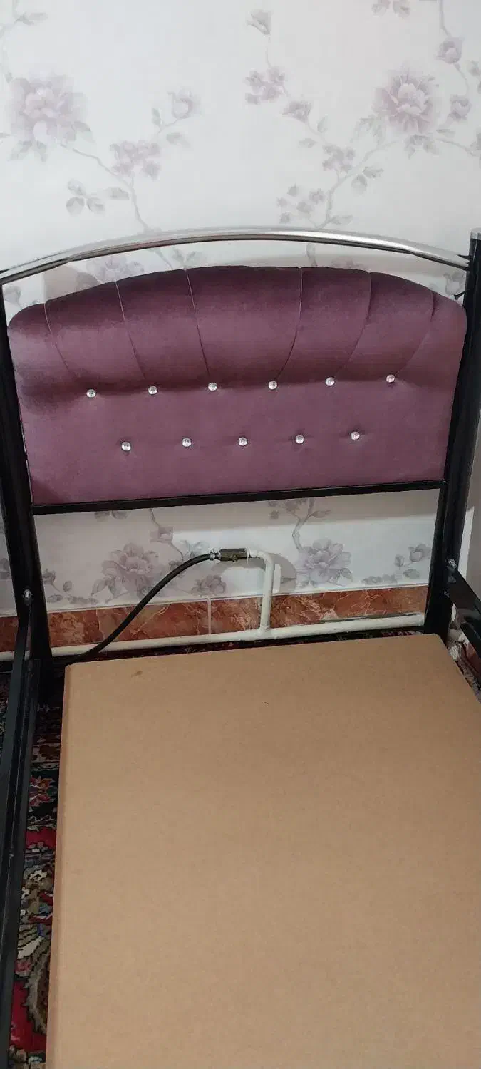 تخت خواب تکنفره|تخت و سرویس خواب|آذرشهر, |دیوار