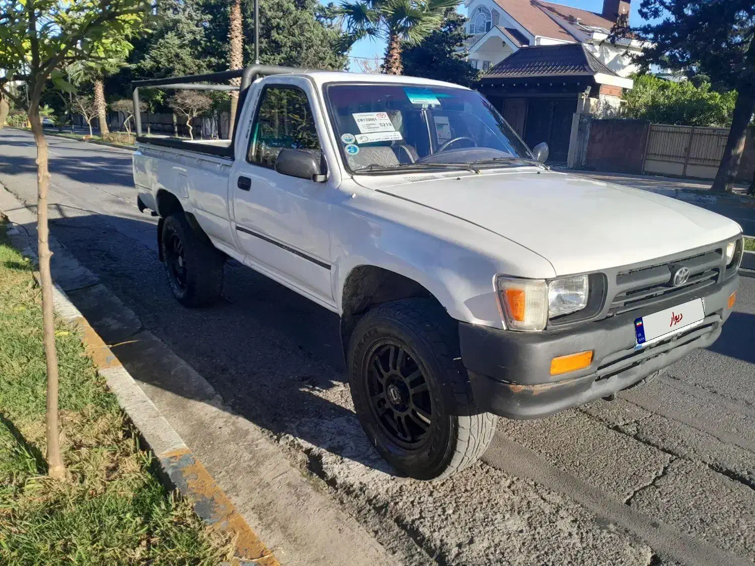 تویوتا هایلوکس|خودرو سواری و وانت|رودسر, |دیوار