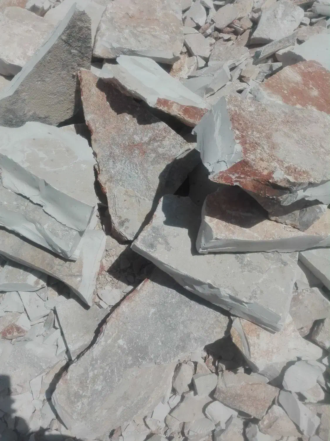 سنگ فرش و مالون و لاشه سنگ با قیمت مناسب|مصالح و تجهیزات ساختمان|روانسر, |دیوار