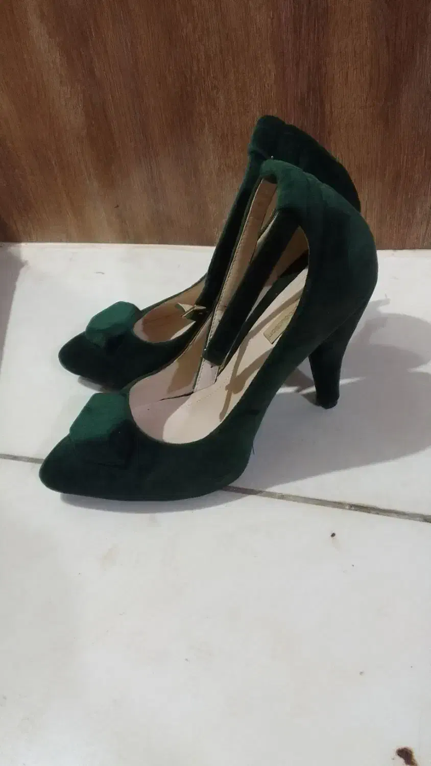 کفش مجلسی|کیف، کفش، کمربند|بهارستان, |دیوار